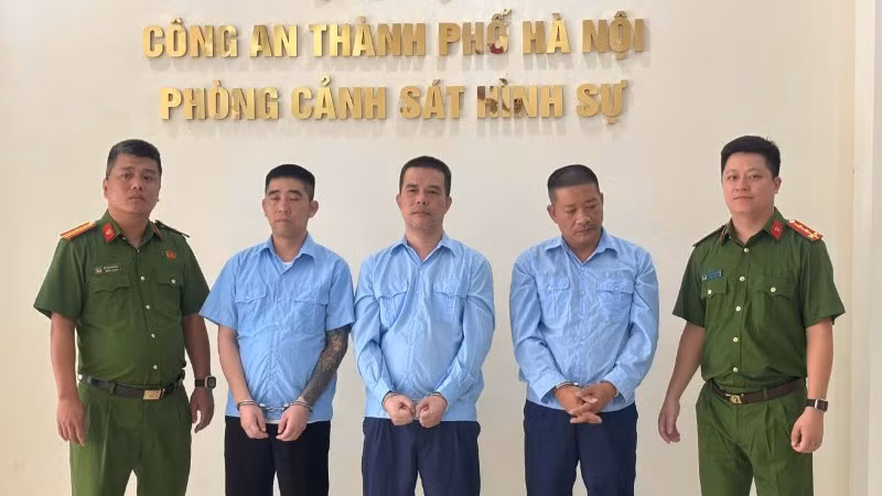 Các đối tượng bị bắt.