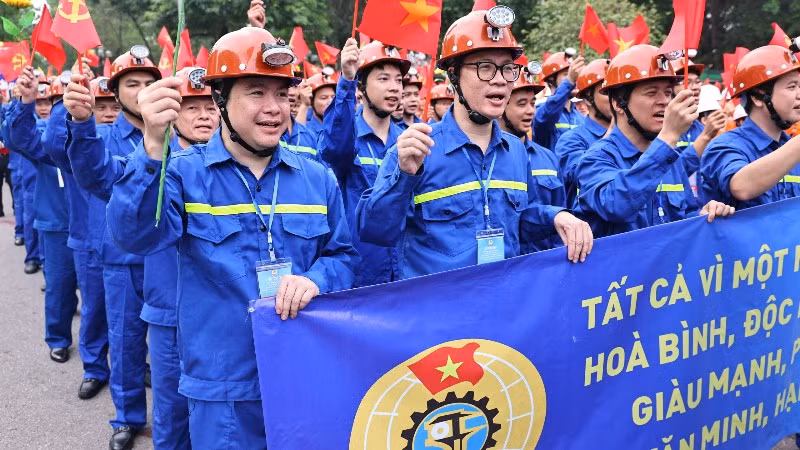 Tinh thần Ngày Quốc tế Lao động 01/5 bất diệt!