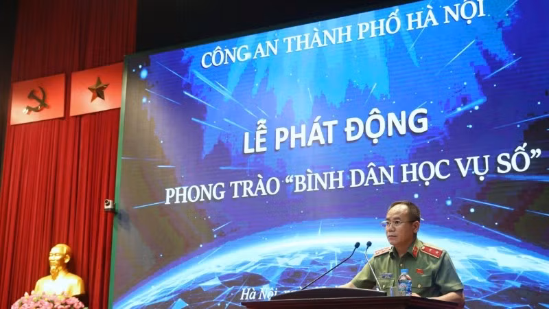 cong-an-ha-noi-phat-dong-binh-dan-hoc-vu-so-nang-cao-ky-nang-day-manh-chuyen-doi-so-toan-dien-20250715170527-8094.jpg