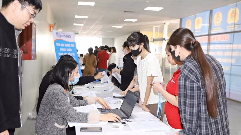2.000 công nhân, lao động Bắc Ninh được khám bệnh, tư vấn miễn phí.