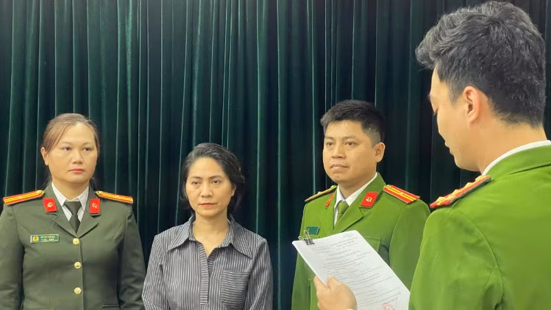 Khởi tố, bắt tạm giam Nguyễn Thị Thu Hà.