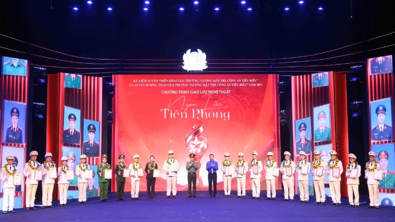 Các gương mặt trẻ Công an tiêu biểu năm 2025.