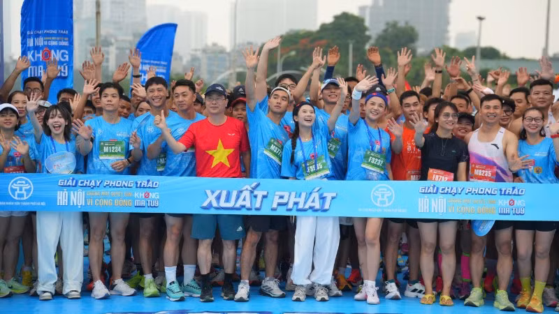 Giải chạy phong trào "Chung một quyết tâm vì cộng đồng không ma túy" tại Hà Nội.