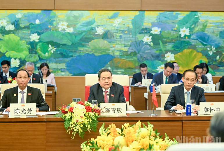 Chủ tịch Quốc hội Trần Thanh Mẫn phát biểu tại buổi hội đàm. ndo_br_7-8336.jpg