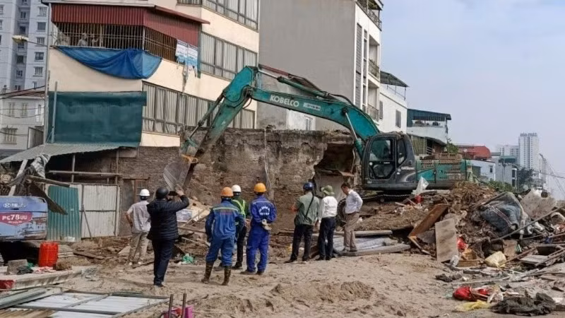 Giải phóng mặt đường Dự án đường Vành đai 2,5.