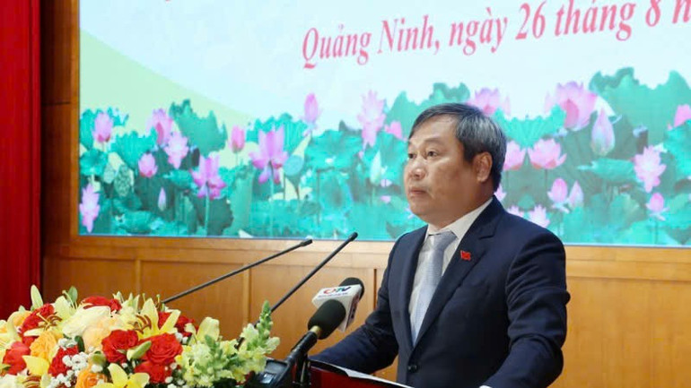 Đồng chí Vũ Đại Thắng, Bí thư Tỉnh ủy Quảng Ninh phát biểu tại Lễ kỷ niệm 80 năm Cách mạng Tháng Tám và Quốc khánh 2/9. kn-4.jpg