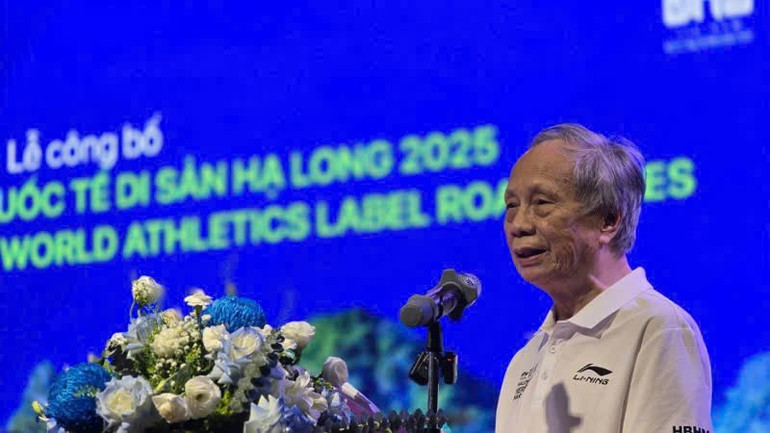 Phó Giáo sư, Tiến sĩ Nguyễn Trí, Tổng Giám đốc Công ty DHA Việt Nam phát biểu tại lễ công bố. chay-2.jpg