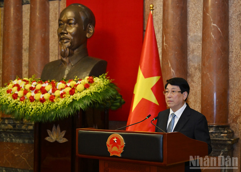 Chủ tịch nước phát biểu ý kiến tại buổi lễ. ndo_br_7.jpg