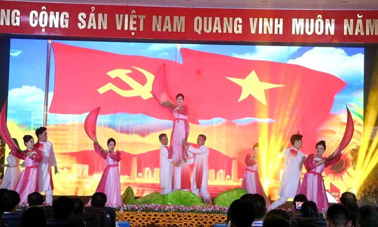 Văn nghệ chào mừng Đại hội. 502601232-3098565026964574-4742630238011080331-n.jpg