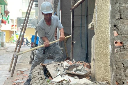 Công tác chỉnh trang đô thị được chính quyền và nhân dân phường Bàn Cờ thực hiện hiệu quả để nâng cao mỹ quan đô thị, phục vụ các mục tiêu phát triển kinh tế-xã hội. 