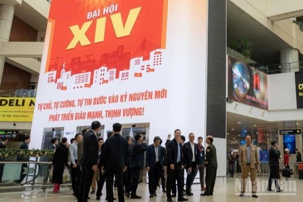 Đoàn công tác của Cục Hàng không Việt Nam kiểm tra hoạt động tại Cảng Hàng không quốc tế Nội Bài.