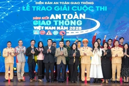 Các đại biểu tham dự lễ trao giải Cuộc thi "Sáng kiến an toàn giao thông Việt Nam 2025".