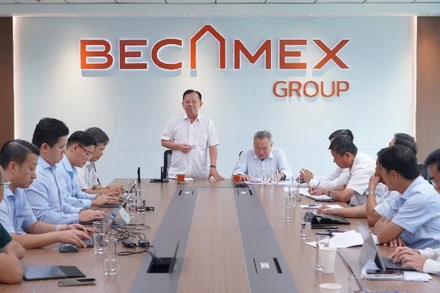 Ông Nguyễn Văn Hùng, Chủ tịch HĐQT Tập đoàn Becamex chia sẻ về sự phối hợp chặt chẽ và đồng hành cùng ngành điện đối với Tập đoàn. (Ảnh: EVNHCMC)