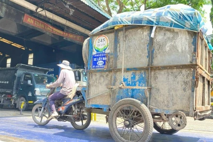 Công tác thu gom, xử lý rác kiểu truyền thống đang gây lãng phí tài nguyên rác, gây ô nhiễm môi trường. 
