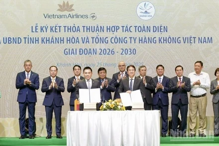 Vietnam Airlines và Khánh Hòa ký thỏa thuận hợp tác phát triển du lịch-đầu tư-thương mại giai đoạn 2026-2030.