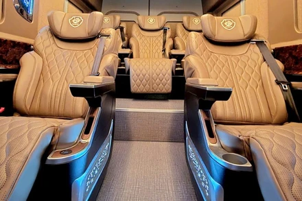 Một mẫu sản phẩm nổi thất xe ô-tô của Locostar.