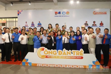 Các công dân trẻ tiêu biểu của Thành phố Hồ Chí Minh tại chương trình lễ tuyên dương.