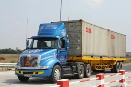 Hiệp hội VATA kiến nghị Bộ Công an nghiên cứu, sửa đổi một số nội dung, quy định của Luật Trật tự an toàn giao thông đường bộ nhằm tạo thuận lợi cho người lái xe.