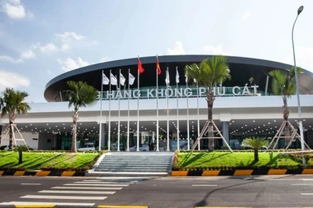 Cảng Hàng không Phù Cát (Bình Định).