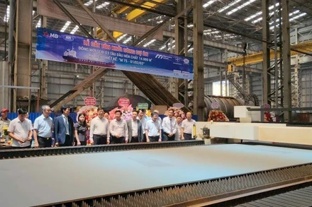 Lễ cắt tôn, khởi công đóng mới series 3 tàu dầu-hóa chất 14.000m³.