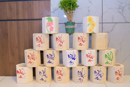 Những chậu cây được thiết kế bằng vật liệu từ cây gai dầu thân thiện với môi trường. 