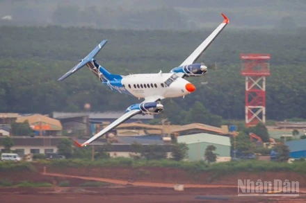 Tàu bay Beechcraft B300 (OK-ANS) được lựa chọn cho đợt bay hiệu chuẩn lần này đã thực hiện tổng cộng 30 bài bay.