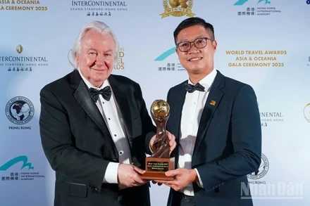 Vietnam Airlines tiếp tục khẳng định vị thế tiên phong của hãng hàng không quốc gia khi được vinh danh tại 3 hạng mục giải thưởng World Travel Awards (WTA) châu Á 2025.