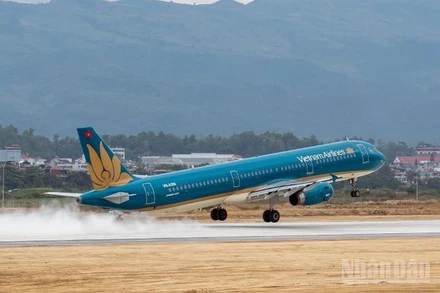Vietnam Airlines bổ sung các chuyến bay Hà Nội-Điện Biên trong tháng 3, tạo điều kiện thuận lợi cho người dân và du khách tham dự Lễ hội Hoa Ban 2026.