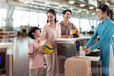 Từ đầu tháng 4 tới, Vietnam Airlines chính thức khai thác đường bay thẳng giữa Thành phố Hồ Chí Minh và Phuket (Thái Lan), góp phần mở rộng mạng bay khu vực Đông Nam Á.