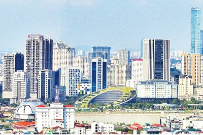 Hà Nội hướng tới chuyển đổi số trong lĩnh vực quy hoạch đô thị nhằm đáp ứng yêu cầu phát triển bền vững và thông minh. Trong ảnh: Một góc thành phố Hà Nội. (Ảnh SƠN TÙNG)