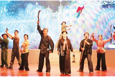 Một cảnh trong vở cải lương Người ven đô của sân khấu Cải lương mới Đại Việt. (Ảnh MẠNH HẢO)