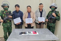 Bộ đội Biên phòng Sơn La bắt giữ 3 đối tượng cùng tang vật đều trú tại xã Mường Hung, tỉnh Sơn La về hành vi mua bán trái phép chất ma túy.