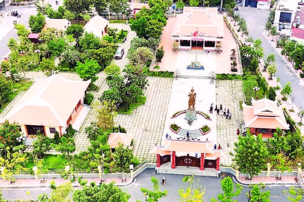 Đền thờ Nguyễn Hữu Cảnh (di tích lịch sử-văn hóa cấp quốc gia) sau khi được tôn tạo, nâng cấp.