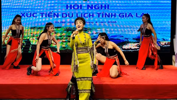 Tiết mục biểu diễn nghệ thuật tại Hội nghị Xúc tiến Du lịch tỉnh Gia Lai.