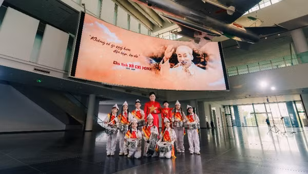 MV “Có Bác trong tim” lan tỏa tình yêu quê hương đất nước, niềm tự hào dân tộc. (Ảnh: NHÂN VẬT CUNG CẤP)