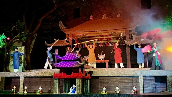 "Cảm xúc Long Thành" đưa khán giả đến với hành trình khám phá vẻ đẹp của Thăng Long-Hà Nội.