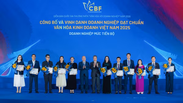Vinh danh "Doanh nghiệp đạt chuẩn văn hóa kinh doanh Việt Nam" năm 2025. (Ảnh: VNABC)