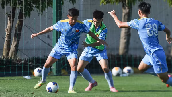 Thành tích vừa qua của các đội tuyển là áp lực nhưng cũng là động lực lớn để U19 Việt Nam phấn đấu. (Ảnh: Minh Quân)