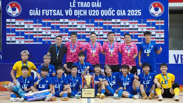 Thái Sơn Bắc giành cúp vô địch Giải futsal vô địch U20 quốc gia 2025. (Ảnh: VFF)