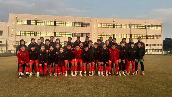 Các thành viên đội tuyển nữ Việt Nam bắt đầu chuỗi 10 ngày tập huấn tại Nhật Bản trước thềm SEA Games 33. (Ảnh: VFF)