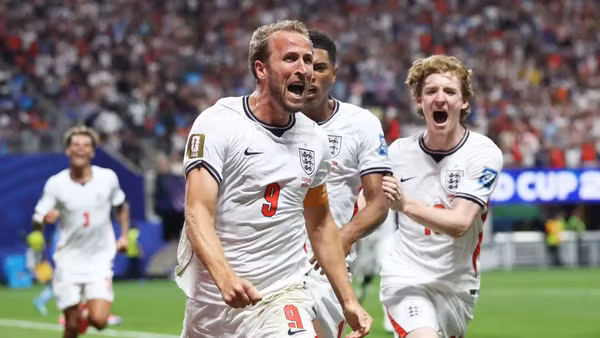 Harry Kane ghi cú đúp để đội tuyển Anh lội ngược dòng và thắng chung cuộc 2-1. (Ảnh: FIFA)