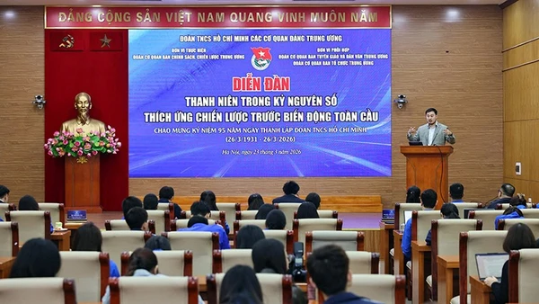 Đông đảo đoàn viên thanh niên tham gia diễn đàn.