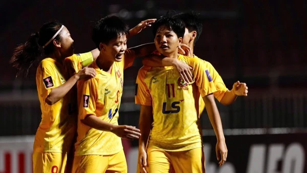 Các cô gái của câu lạc bộ nữ Thành phố Hồ Chí Minh giành chiến thắng quan trọng. (Ảnh: VFF)