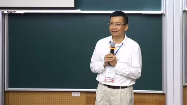 Giáo sư, Tiến sĩ khoa học Phùng Hồ Hải. (Ảnh: Nguyễn Vân)