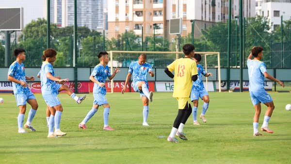Các tuyển thủ U20 Việt Nam trong một buổi tập. (Ảnh: VFF)