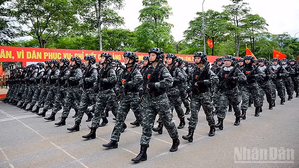 Các chiến sĩ tham gia Lễ diễu binh, diễu hành kỷ niệm 80 năm Cách mạng Tháng Tám và Quốc khánh 2/9. 