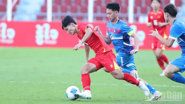 U22 Việt Nam sẽ chạm trái U22 Thái Lan trong trận chung kết diễn ra lúc 19 giờ 30 phút.