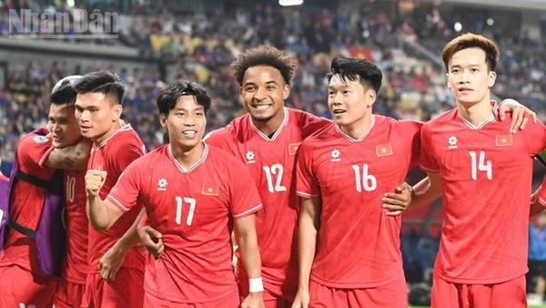 Danh sách đội tuyển Việt Nam dịp FIFA Days tháng 3 là sự kết hợp giữa cầu thủ giàu kinh nghiệm và nhân tố mới. (Ảnh: THÀNH ĐẠT)