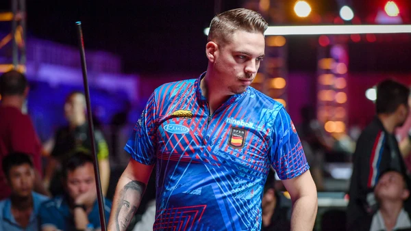 Tay cơ từng giữ vị trí số 1 thế giới Francisco Sanchez Ruiz thi đấu tại Hanoi Open Pool Championship 2023. (Ảnh: THÀNH ĐẠT)