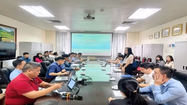 Cán bộ Cục An toàn bức xạ và hạt nhân tập huấn ứng dụng công nghệ trong công tác quản lý nhà nước.